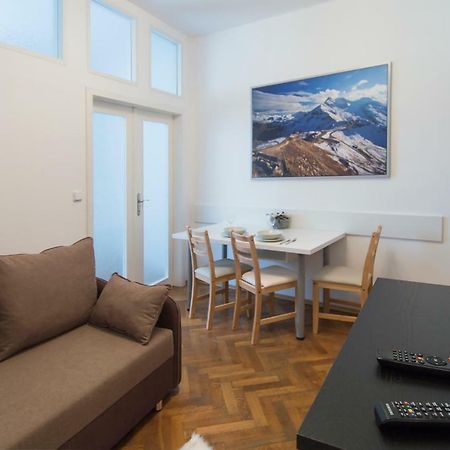Modern Apartment Navratilova II Прага Экстерьер фото