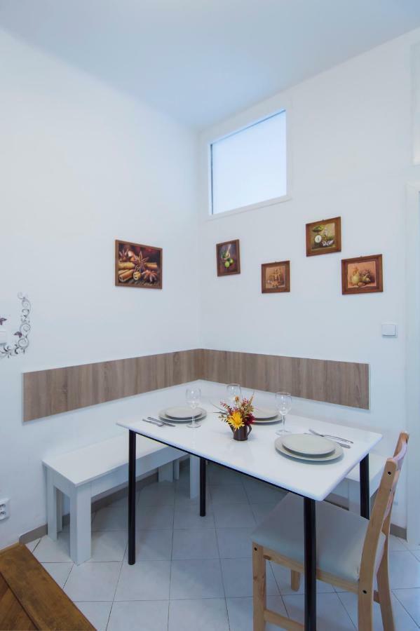 Modern Apartment Navratilova II Прага Экстерьер фото
