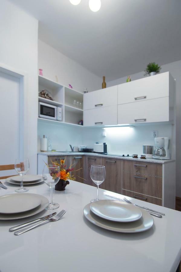 Modern Apartment Navratilova II Прага Экстерьер фото