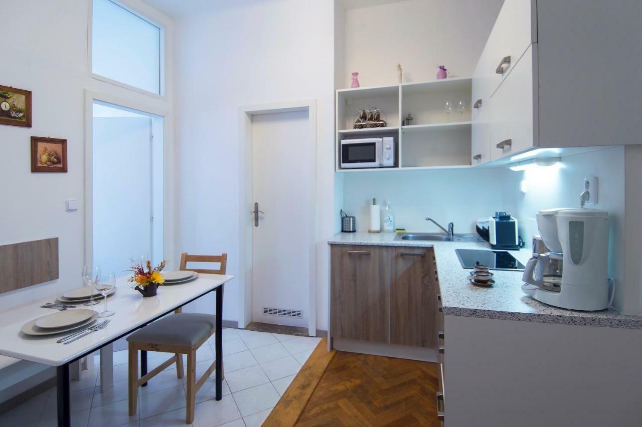 Modern Apartment Navratilova II Прага Экстерьер фото