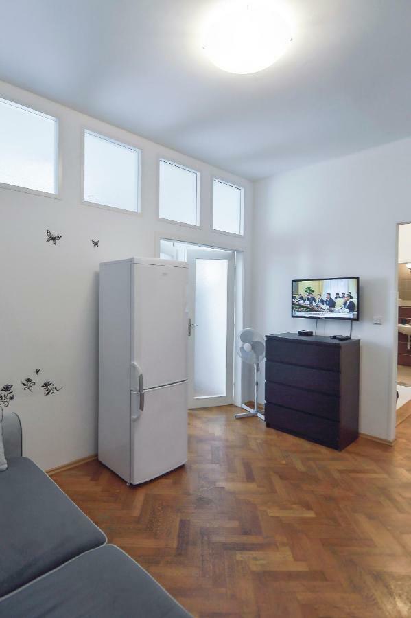 Modern Apartment Navratilova II Прага Экстерьер фото